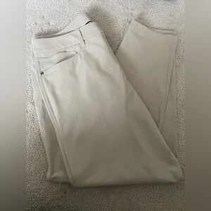 Lululemon Men’s ABC Classic-Fit 5 Pocket Pant in Trench Size 33